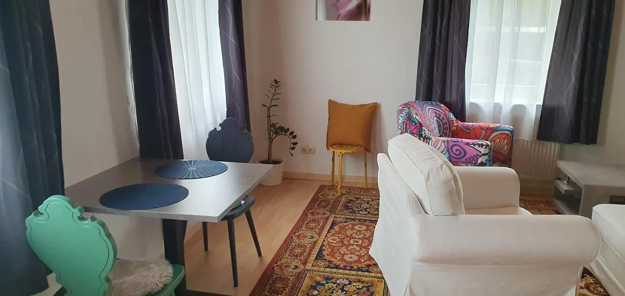 Monteurezimmer/ Ferienwohnung Vogl 菲希塔赫 公寓
